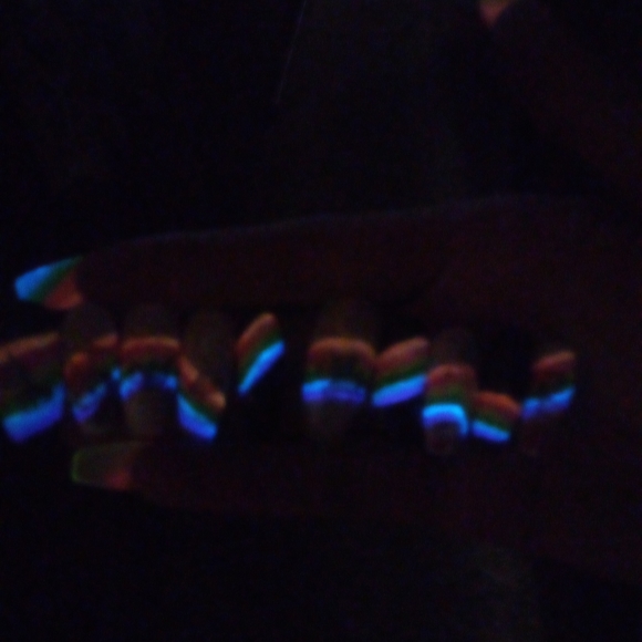 Glow in the dark rainbow 🌈 Holo unicorn 🦄 press on nails - Picture 2 of 2